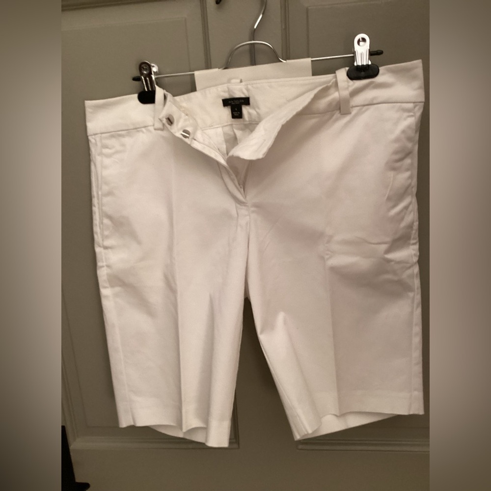 Ann Taylor Factory Crisp White Bermudas
